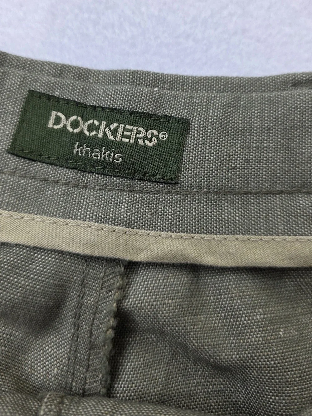 Dockers Khakis Men's Classic Pleated Dress Pants Green Size 38x30 CU-3730